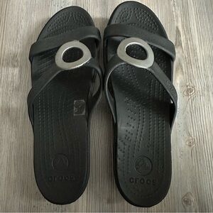 RARE Crocs | Sanrah Slide Sandals | Black/Silver